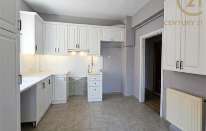 CENTURY 21'DEN ÇİFT CEPHELİ GENİŞ 3+1 KİRALIK DAİRE
