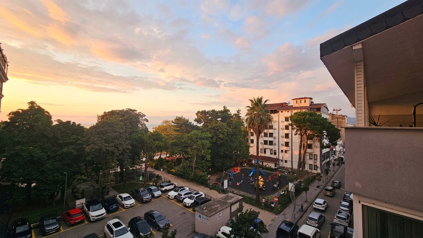 CENTURY 21'DEN ÇİFT CEPHELİ GENİŞ 3+1 KİRALIK DAİRE