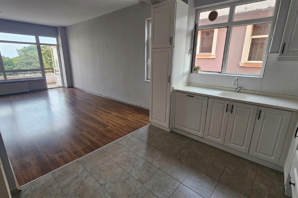 CENTURY 21'DEN ÇİFT CEPHELİ GENİŞ 3+1 KİRALIK DAİRE