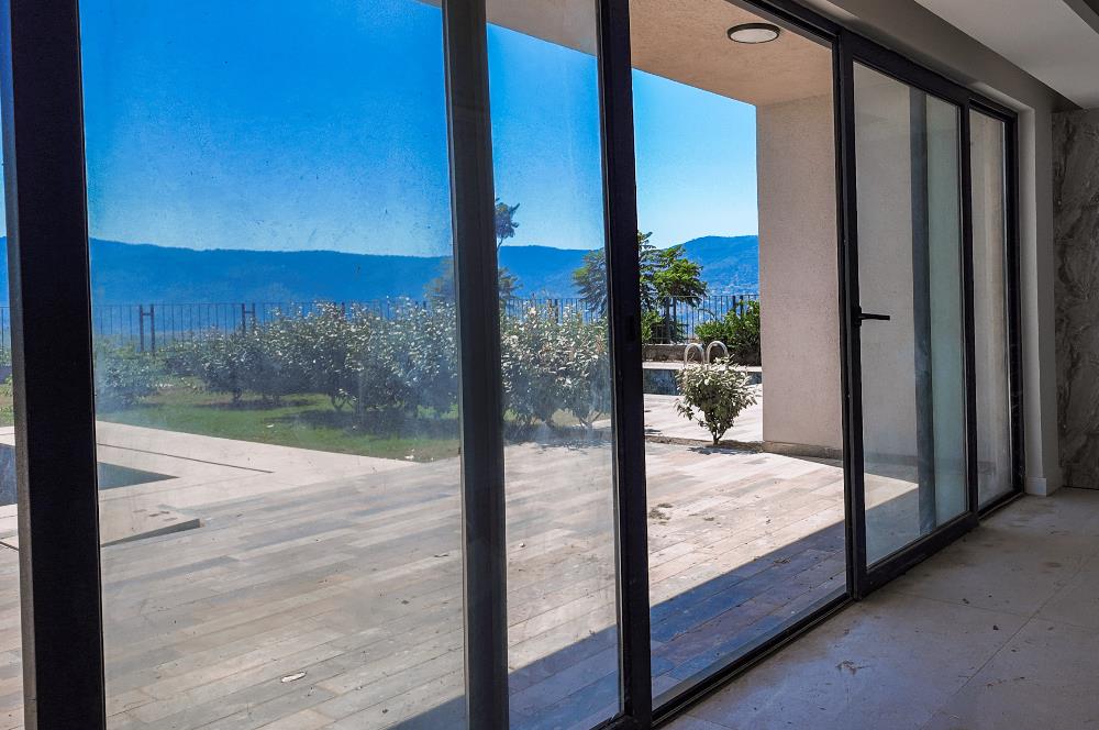 Hayal Bodrum Sitesinde Havuzlu 3+1 Villa