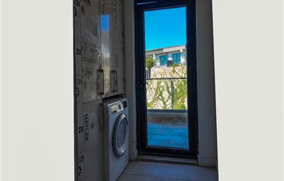 Hayal Bodrum Sitesinde Havuzlu 3+1 Villa