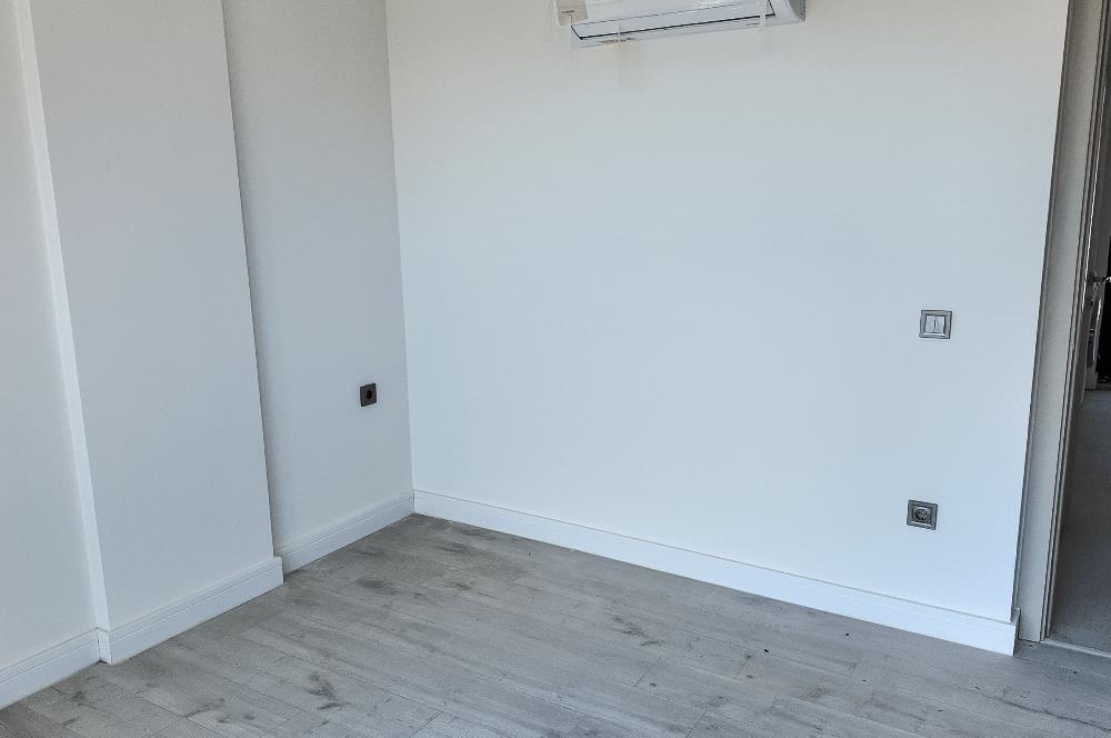 Hayal Bodrum Sitesinde Havuzlu 3+1 Villa