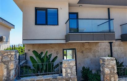 Hayal Bodrum Sitesinde Havuzlu 3+1 Villa