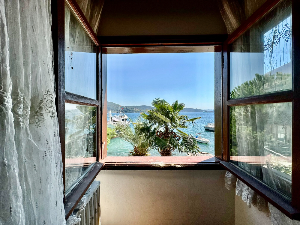 Sarıyer Kiralık Yalı Rıhtımlı Ticari & Konut