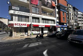 Doktorlar caddesi üzerinde Devren Ruhsatlı eczane  - 1 - 37278