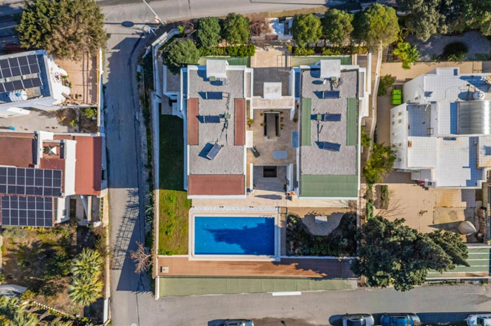 Bodrum Eskiçeşme'de 3 Oda 1 Salon Geniş Plan Havuzlu Villa