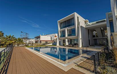 Bodrum Eskiçeşme'de 3 Oda 1 Salon Geniş Plan Havuzlu Villa