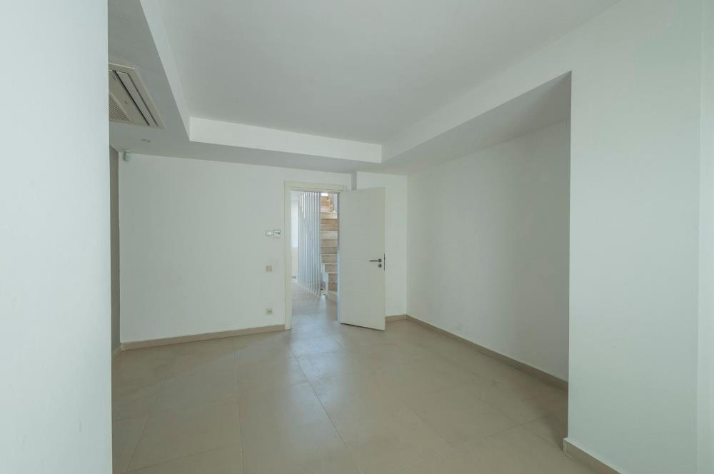 Bodrum Eskiçeşme'de 3 Oda 1 Salon Geniş Plan Havuzlu Villa