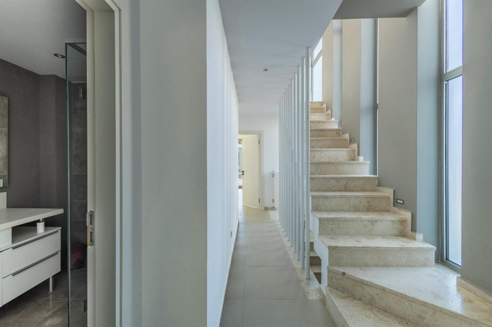 Bodrum Eskiçeşme'de 3 Oda 1 Salon Geniş Plan Havuzlu Villa