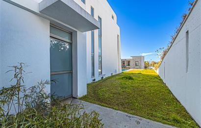 Bodrum Eskiçeşme'de 3 Oda 1 Salon Geniş Plan Havuzlu Villa