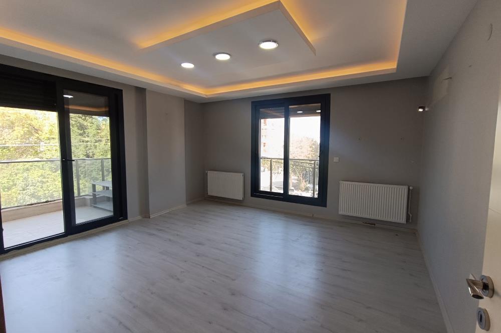 Menderes Gölcükler'de Kiralık Geniş 2+1 Doğal Gazlı Daire