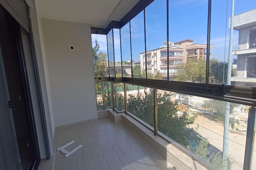 Menderes Gölcükler'de Kiralık Geniş 2+1 Doğal Gazlı Daire