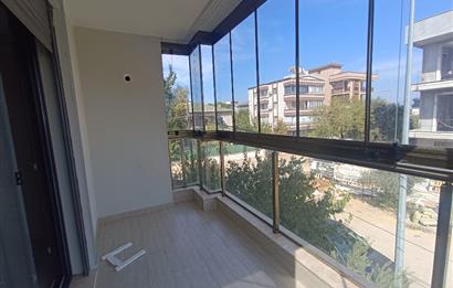 Menderes Gölcükler'de Kiralık Geniş 2+1 Doğal Gazlı Daire