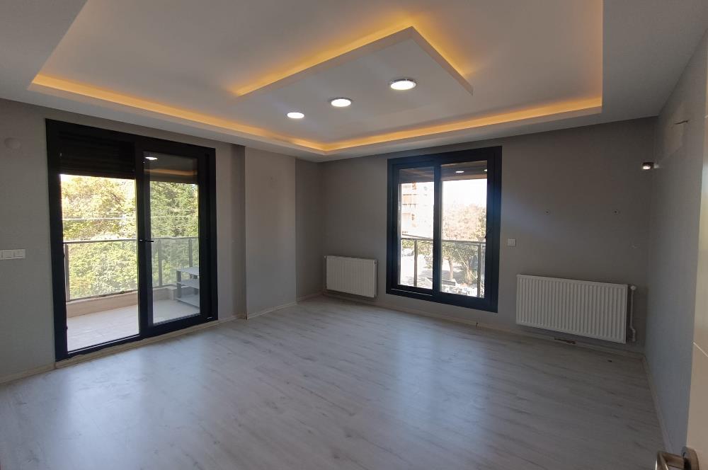 Menderes Gölcükler'de Kiralık Geniş 2+1 Doğal Gazlı Daire