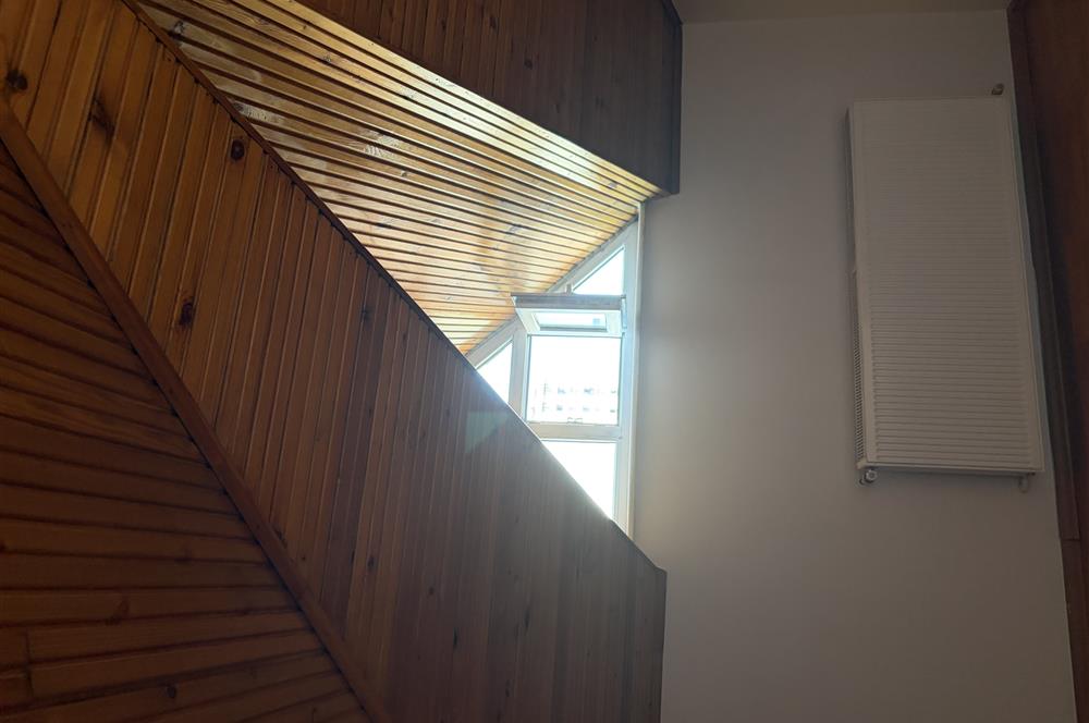 C21 MÜJDE BOŞŞ BAĞCILAR DEMİRKAPI MAH METROYA 5DK SATILIK 4+1 DUBLEKS DAİRE