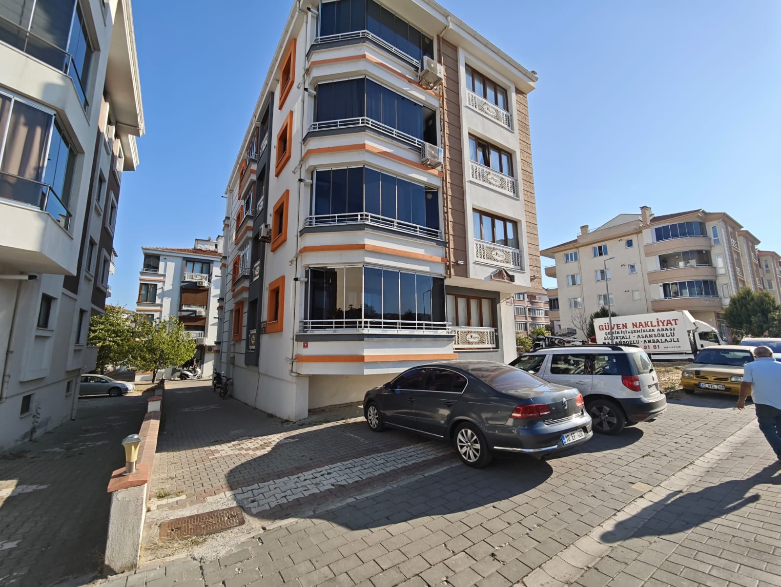 CENTURY 21 BAL'DAN  TOYGAR MAH.  SATILIK EŞYALI 1+1  DAİRE