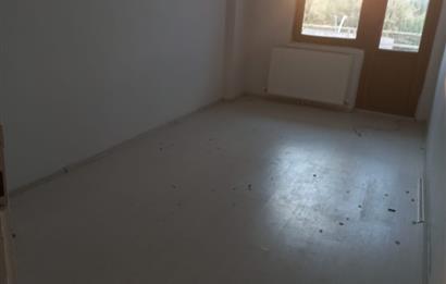 KONYA CADDESİ ÜZERİNDE ÖNÜ AÇIK KİRALIK OFİS