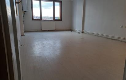 KONYA CADDESİ ÜZERİNDE ÖNÜ AÇIK KİRALIK OFİS