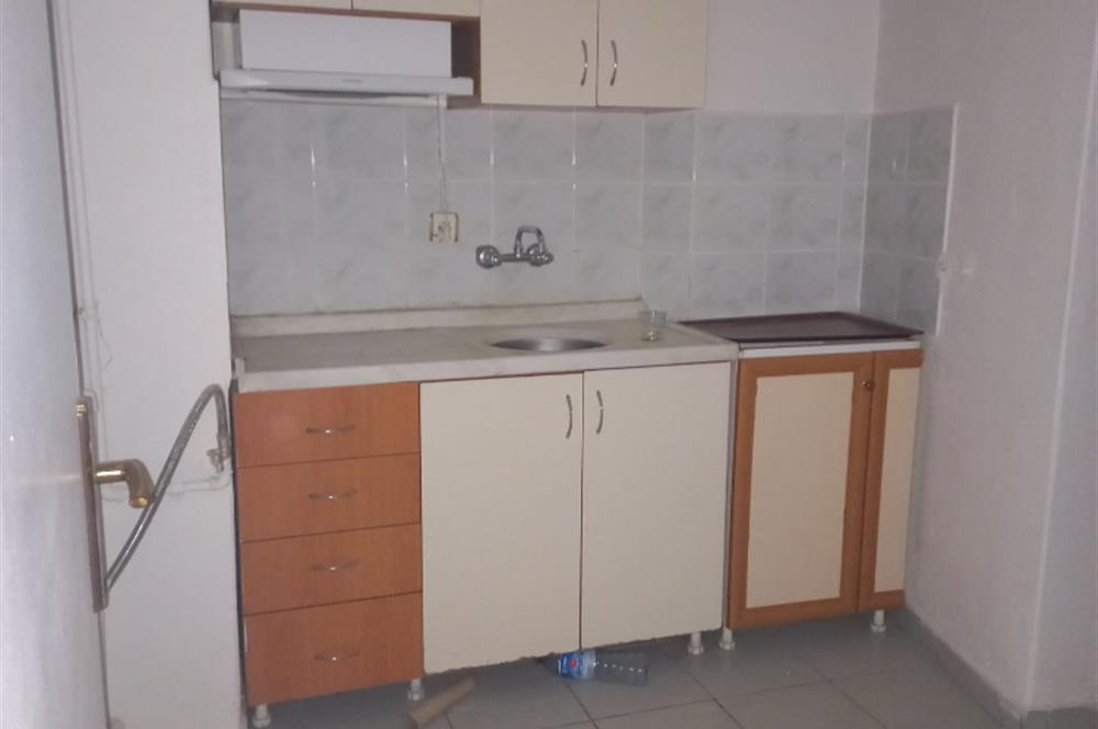 KONYA CADDESİ ÜZERİNDE ÖNÜ AÇIK KİRALIK OFİS