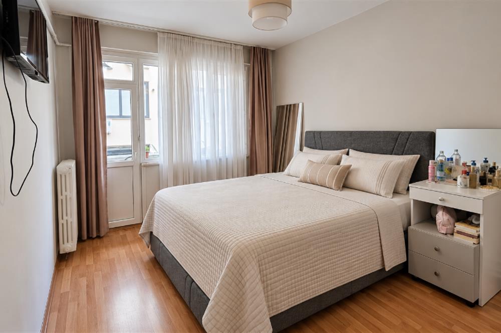 KURTULUŞ BOZKURT CADDESİ ÜZERİNDE SATILIK 3+1 DAİRE