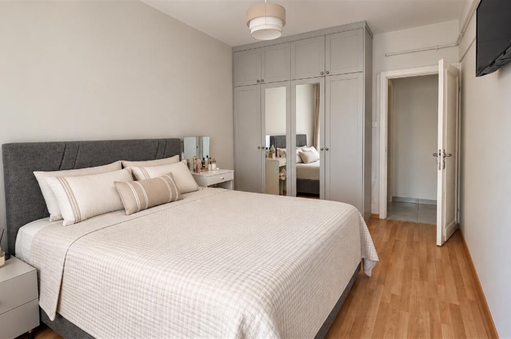 KURTULUŞ BOZKURT CADDESİ ÜZERİNDE SATILIK 3+1 DAİRE
