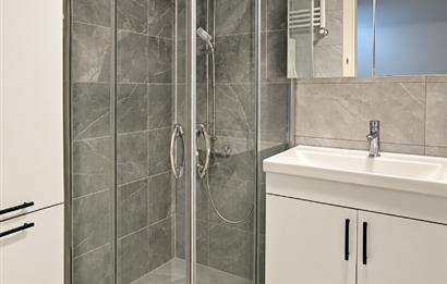 KURTULUŞ BOZKURT CADDESİ ÜZERİNDE SATILIK 3+1 DAİRE