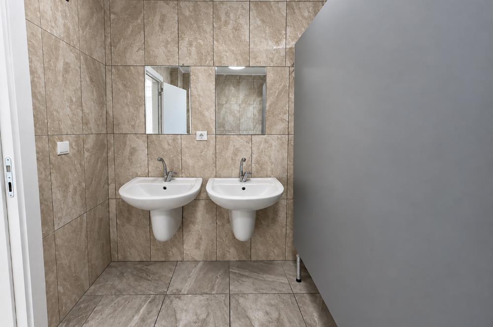 CENTURY 21'DEN GALERİCİLER SİTESİ'NDE KİRALIK İŞ YERİ!