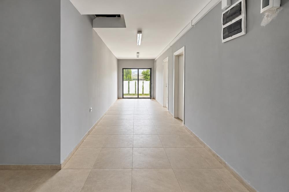 CENTURY 21'DEN GALERİCİLER SİTESİ'NDE KİRALIK İŞ YERİ!