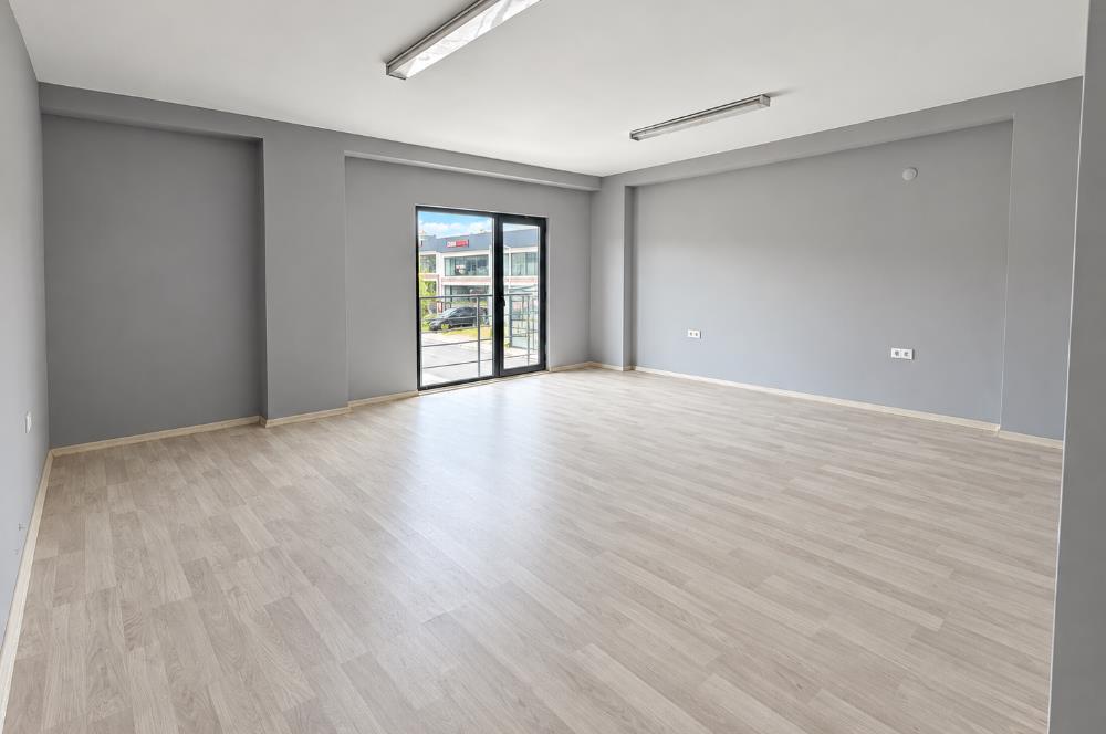 CENTURY 21'DEN GALERİCİLER SİTESİ'NDE KİRALIK İŞ YERİ!