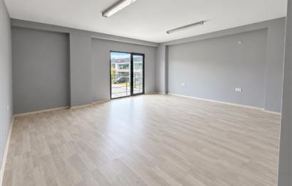 CENTURY 21'DEN GALERİCİLER SİTESİ'NDE KİRALIK İŞ YERİ!
