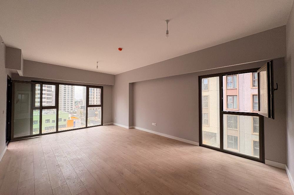 C21 ROOF'TAN 6.ETAPTA PRESTİJ CADDESİ CEPHELİ 3+1 KİRALIK DAİRE