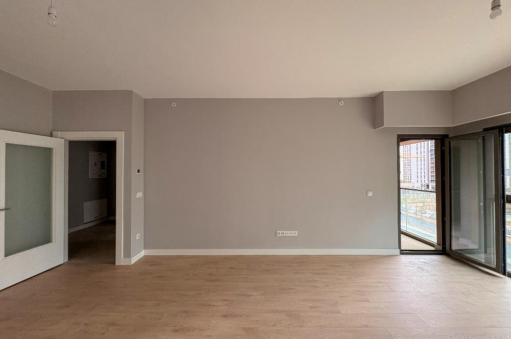 C21 ROOF'TAN 6.ETAPTA PRESTİJ CADDESİ CEPHELİ 3+1 KİRALIK DAİRE