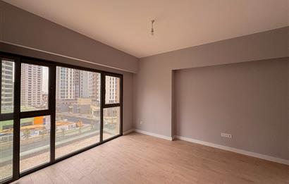 C21 ROOF'TAN 6.ETAPTA PRESTİJ CADDESİ CEPHELİ 3+1 KİRALIK DAİRE