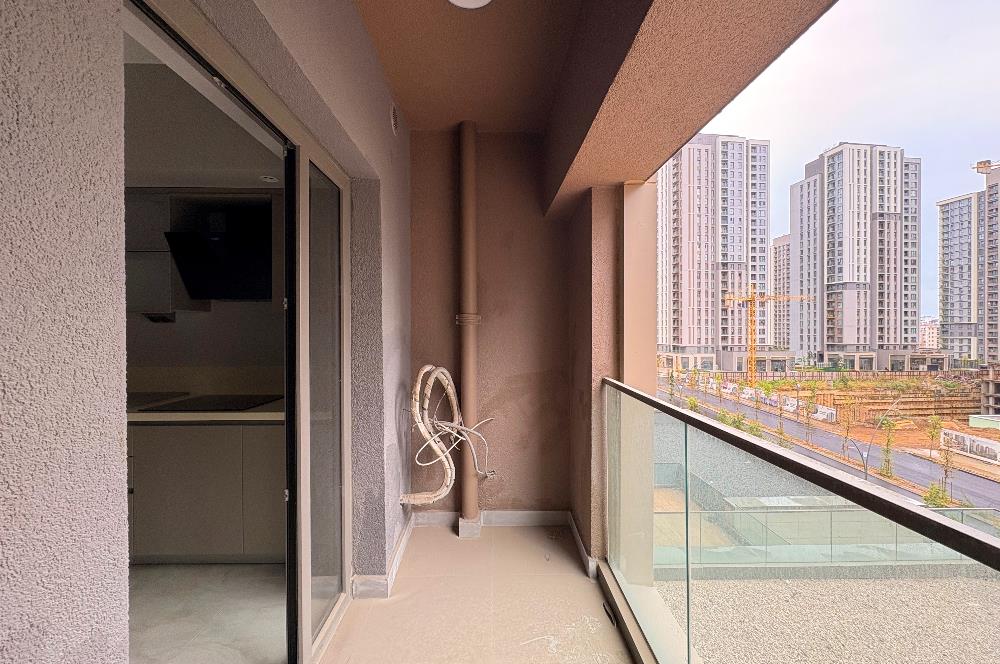 C21 ROOF'TAN 6.ETAPTA PRESTİJ CADDESİ CEPHELİ 3+1 KİRALIK DAİRE
