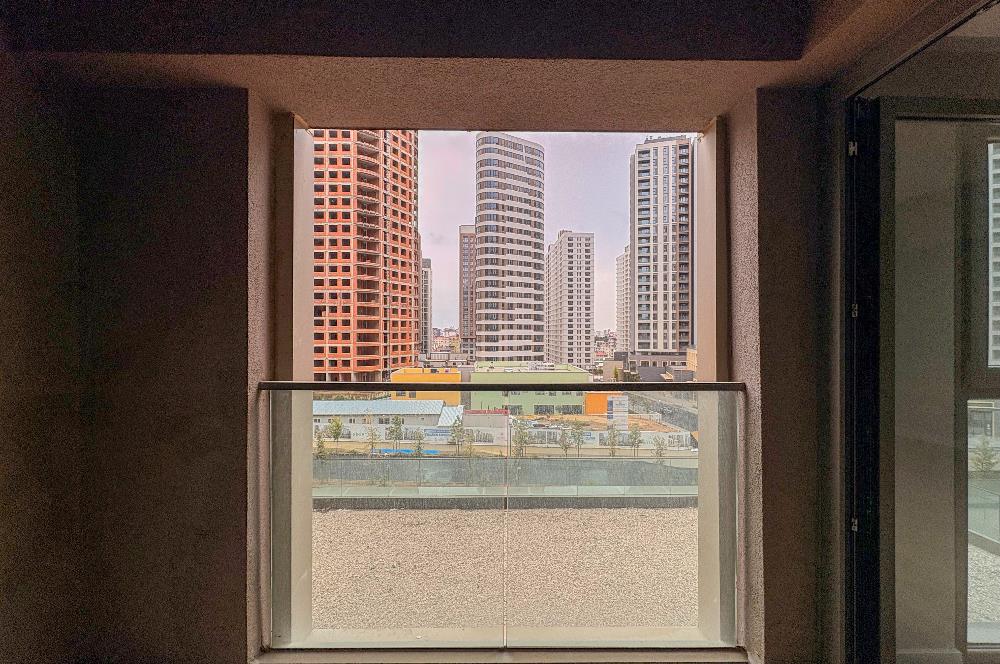 C21 ROOF'TAN 6.ETAPTA PRESTİJ CADDESİ CEPHELİ 3+1 KİRALIK DAİRE