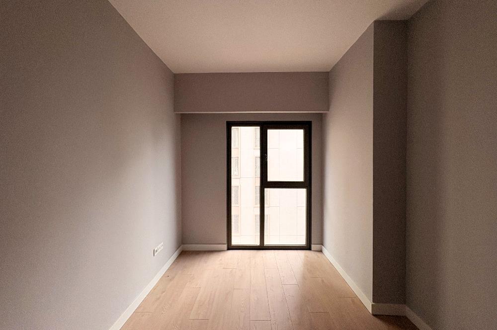 C21 ROOF'TAN 6.ETAPTA PRESTİJ CADDESİ CEPHELİ 3+1 KİRALIK DAİRE