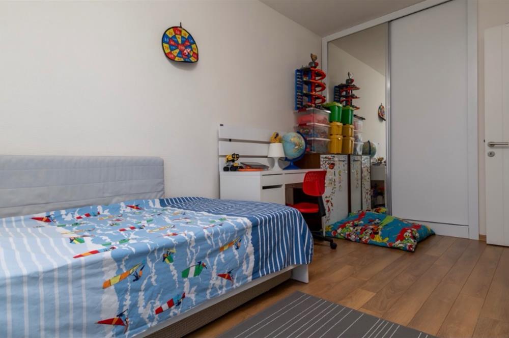 35.sokak sitesi körfez manzaralı 3+1 satılık