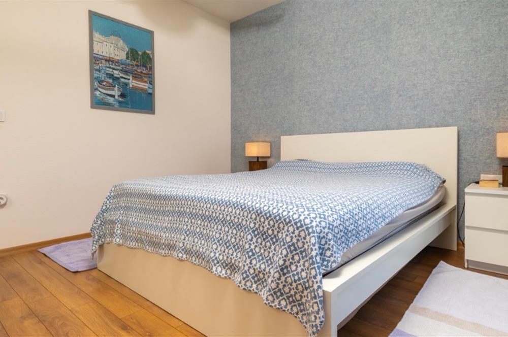 35.sokak sitesi körfez manzaralı 3+1 satılık
