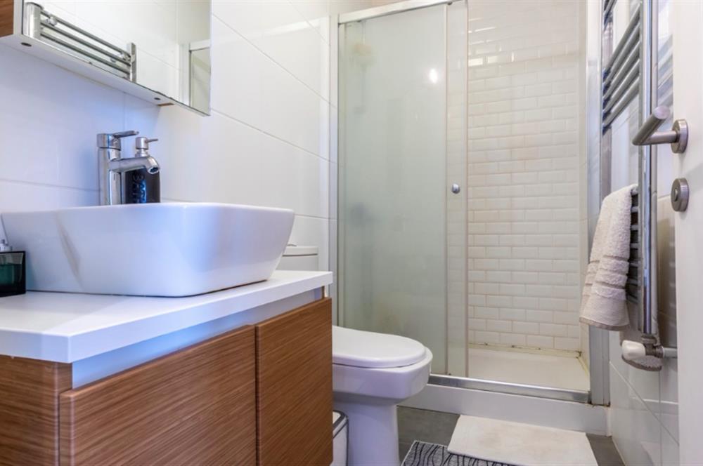 35.sokak sitesi körfez manzaralı 3+1 satılık