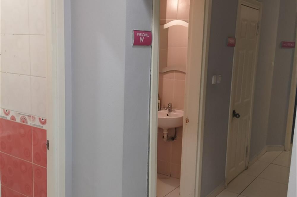 Kozyatağı Sümko Sitesi'nde Kiralık 150 m² Dükkan/Ofis
