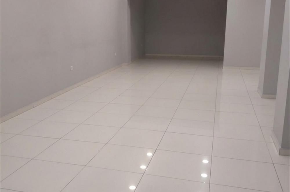 Kozyatağı Sümko Sitesi'nde Kiralık 150 m² Dükkan/Ofis