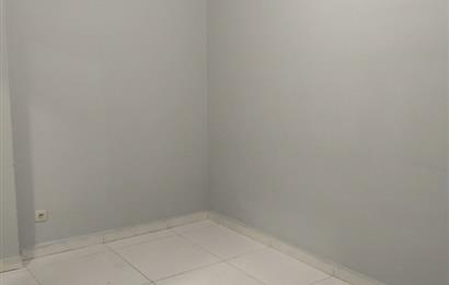 Kozyatağı Sümko Sitesi'nde Kiralık 150 m² Dükkan/Ofis