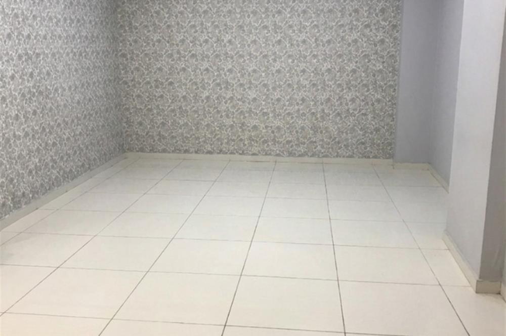 Kozyatağı Sümko Sitesi'nde Kiralık 150 m² Dükkan/Ofis