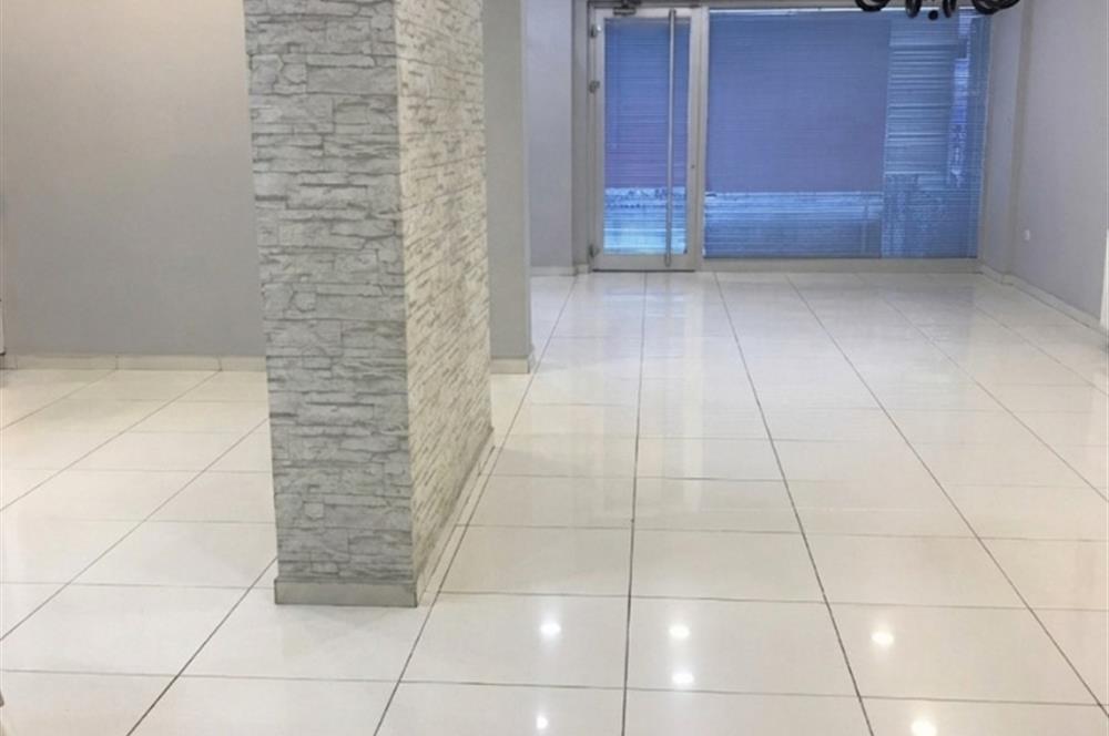 Kozyatağı Sümko Sitesi'nde Kiralık 150 m² Dükkan/Ofis