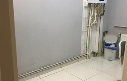 Kozyatağı Sümko Sitesi'nde Kiralık 150 m² Dükkan/Ofis