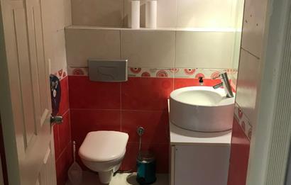 Kozyatağı Sümko Sitesi'nde Kiralık 150 m² Dükkan/Ofis