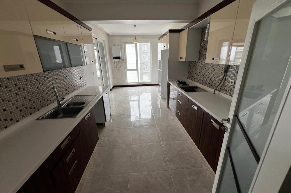 C21 UZMANDAN KAŞÜSTÜ ENAM SİTESİNDE KİRALIK DAİRE