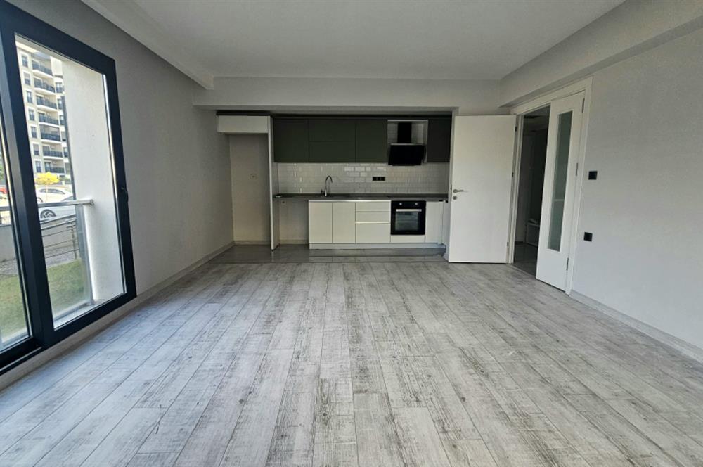 Çiğli/Balatçık Hastane ve Üni. Yakını Sitede Kiralık 2+1 Daire