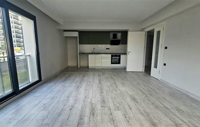 Çiğli/Balatçık Hastane ve Üni. Yakını Sitede Kiralık 2+1 Daire