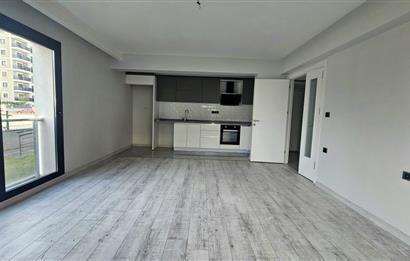 Çiğli/Balatçık Hastane ve Üni. Yakını Sitede Kiralık 2+1 Daire